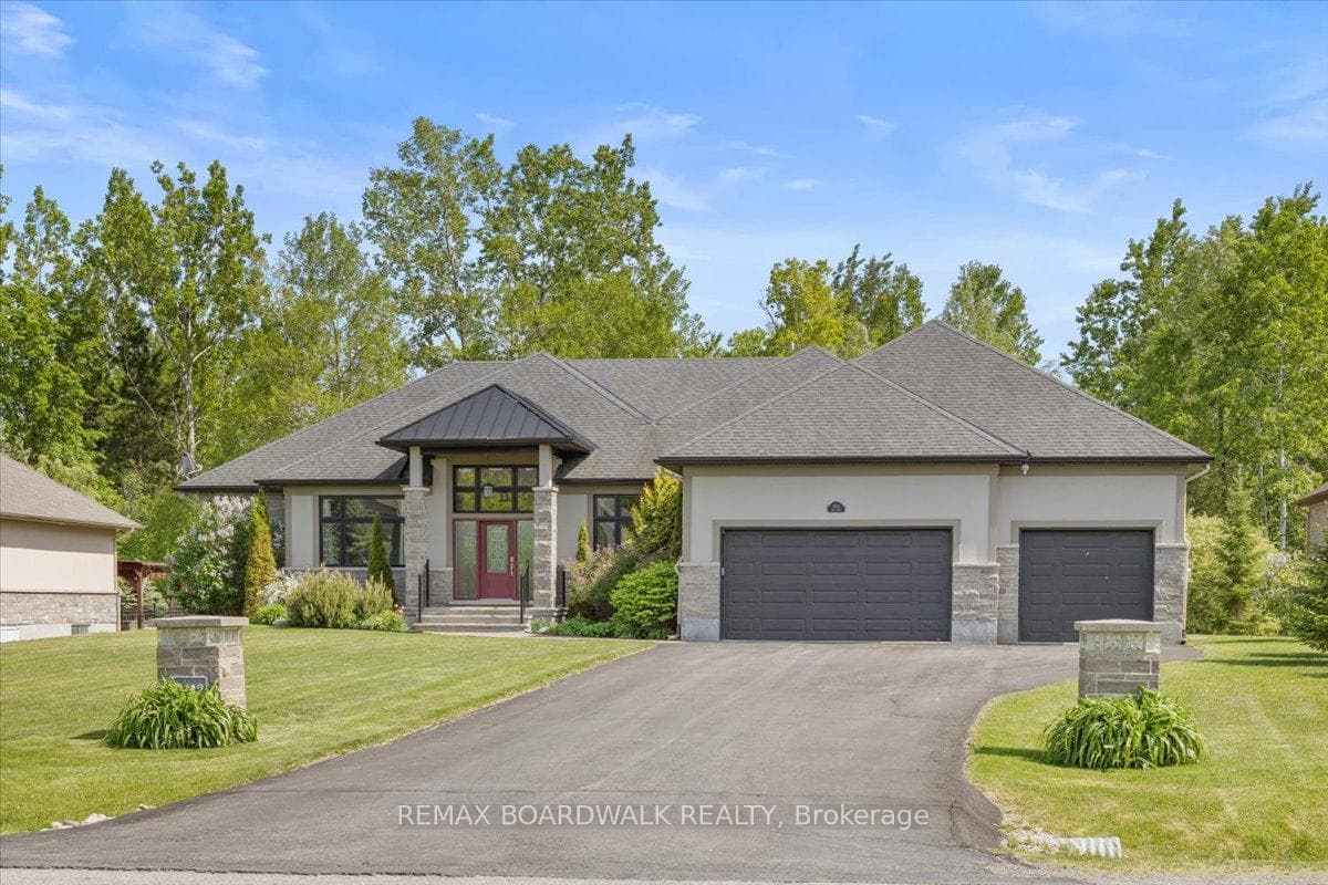 7412 Blue Water Crescent, Greely - Metcalfe - Osgoode - Vernon and Area, ON K4P 0C8