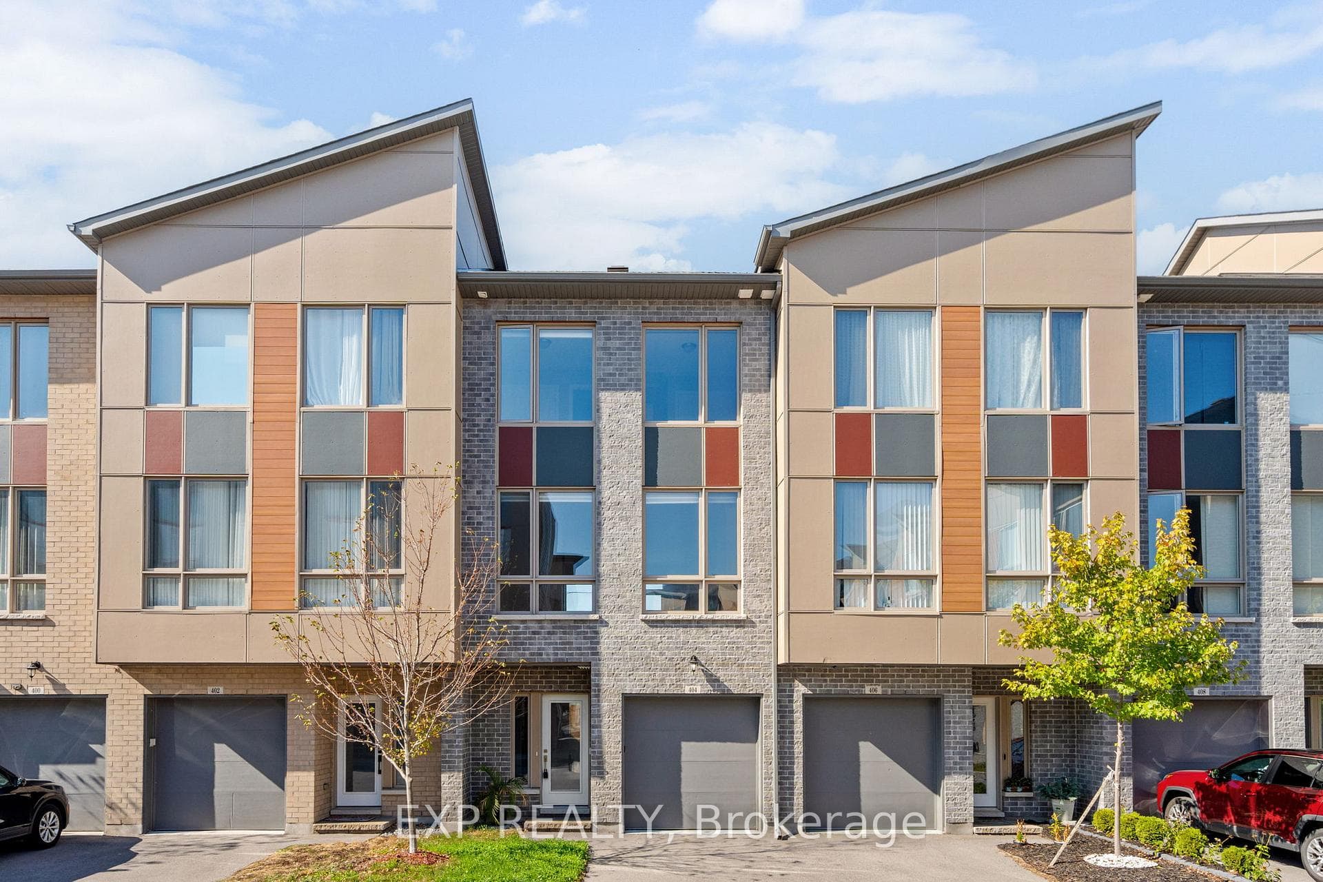 404 Terravita Private, Hunt Club - Windsor Park Village and Area, ON K1V 2R9