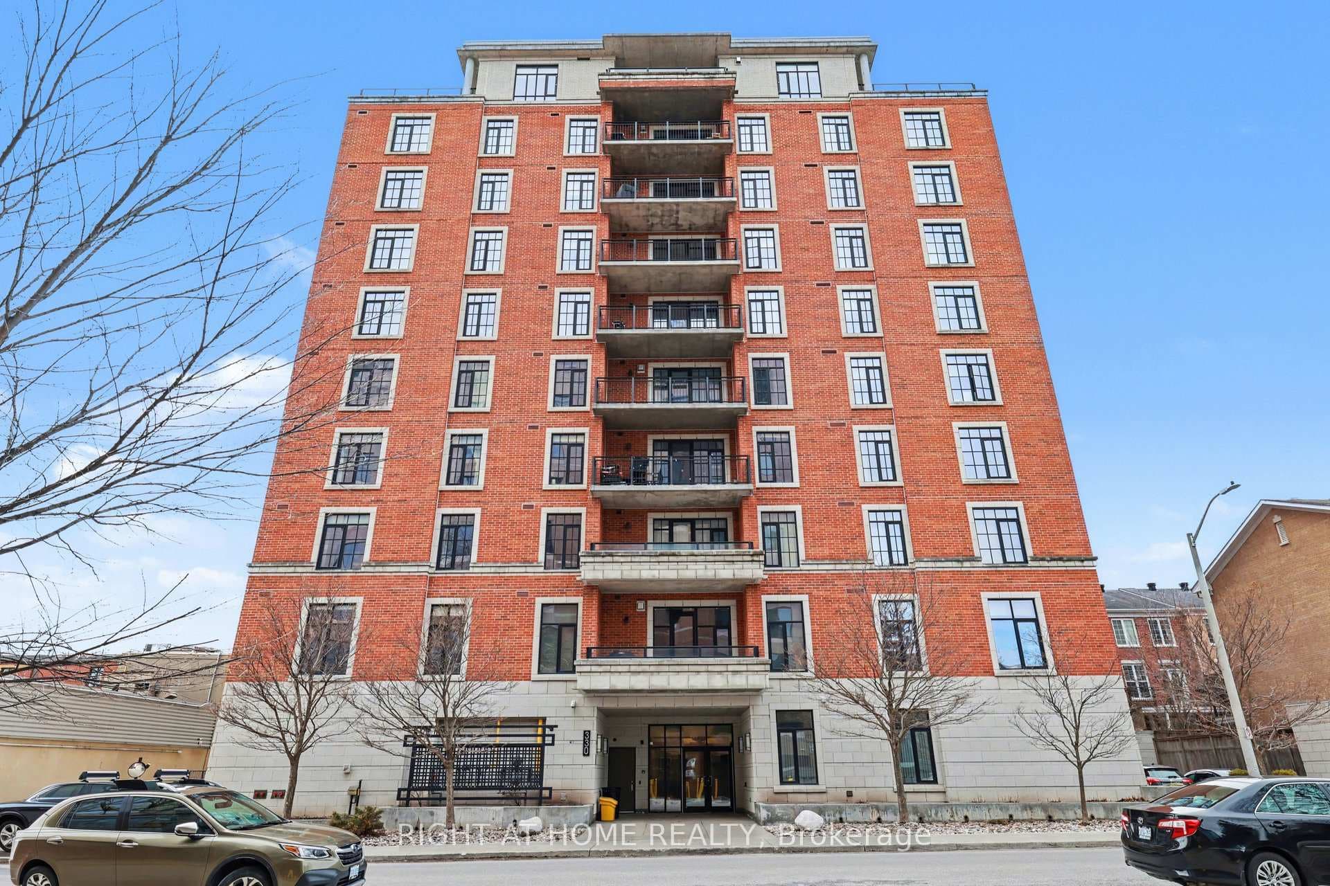 330 Loretta Avenue S 810, Dows Lake - Civic Hospital and Area, ON K1S 4E8
