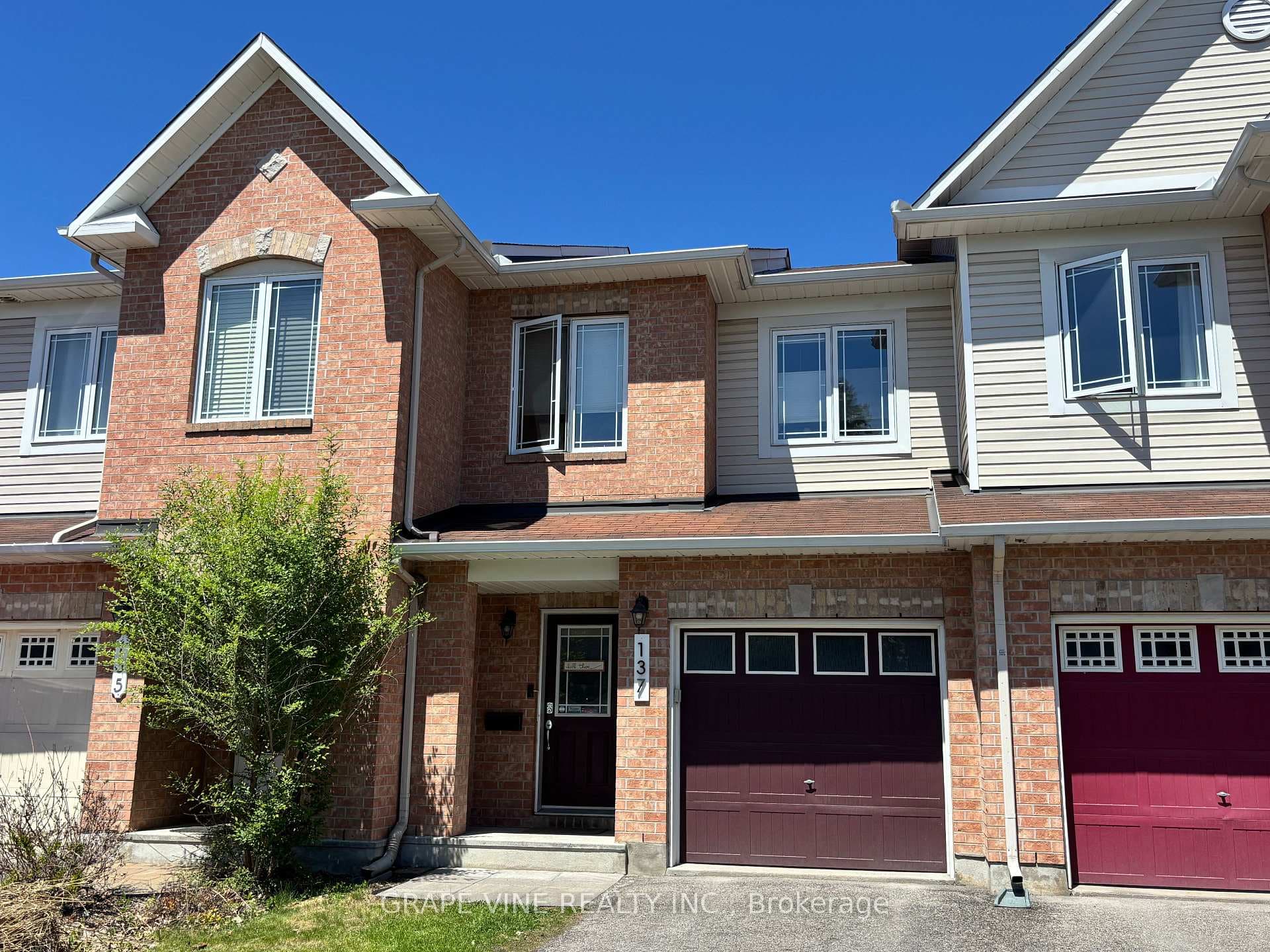 137 Marrissa Avenue, Beacon Hill North - South and Area, ON K1J 0A4