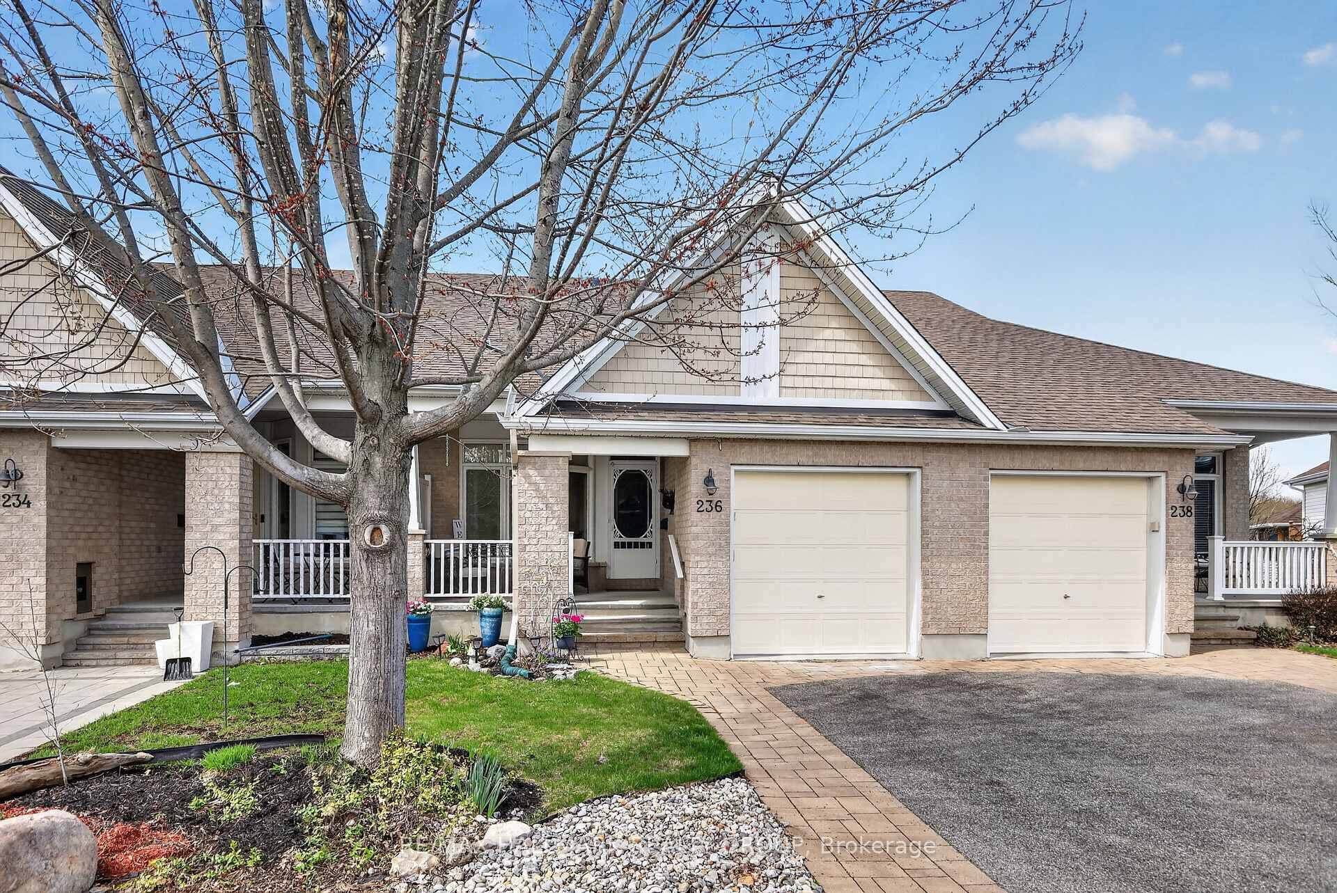 236 Bulrush Crescent, Blossom Park - Airport and Area, ON K1T 0E6