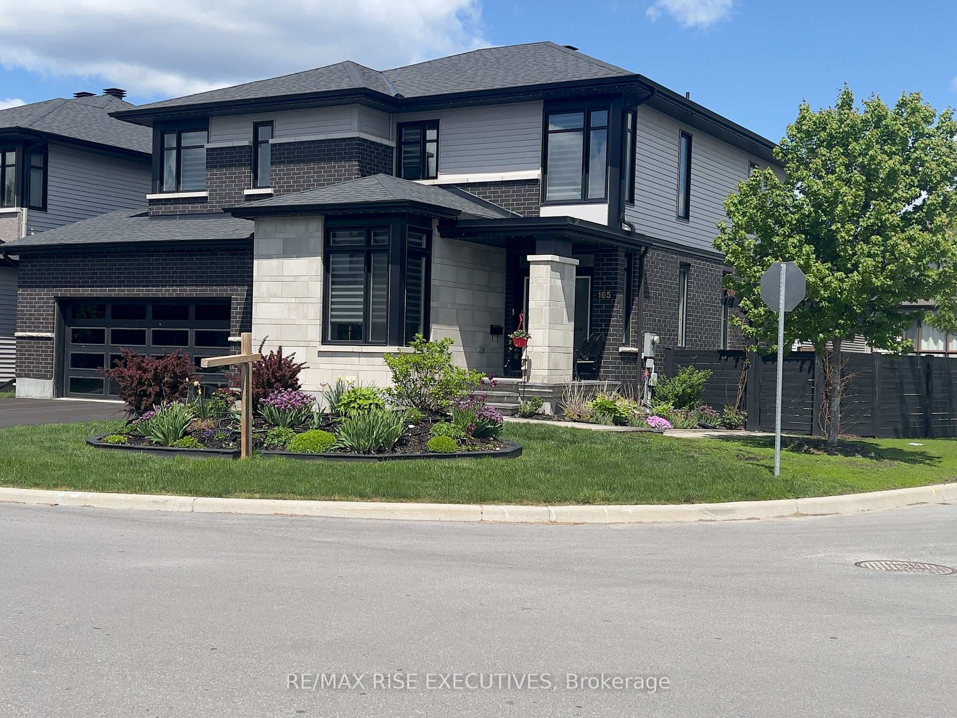 165 Finsbury Avenue, Stittsville - Munster - Richmond, ON K2S 2P5