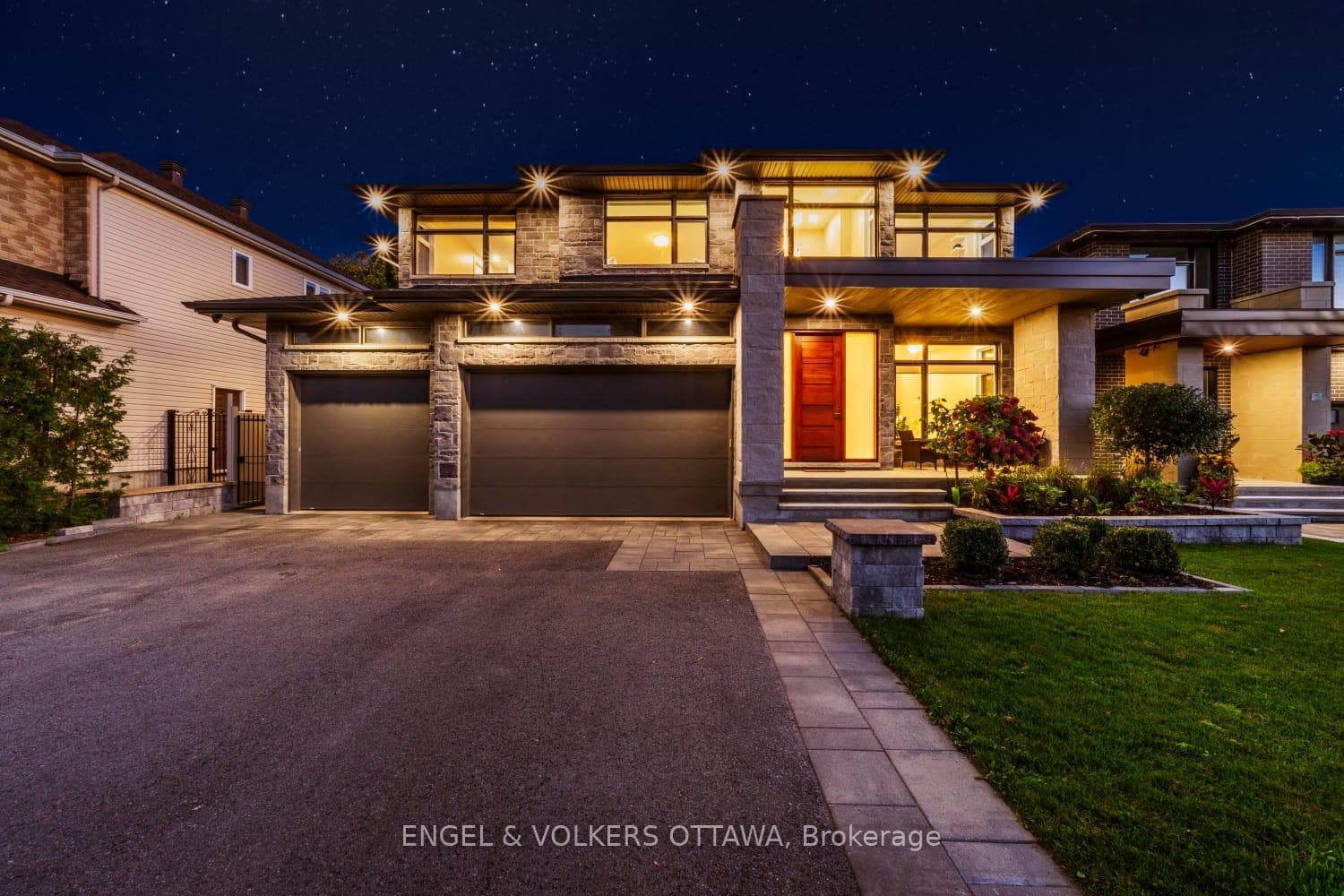15 Tierney Drive, Barrhaven, ON K2J 4W2