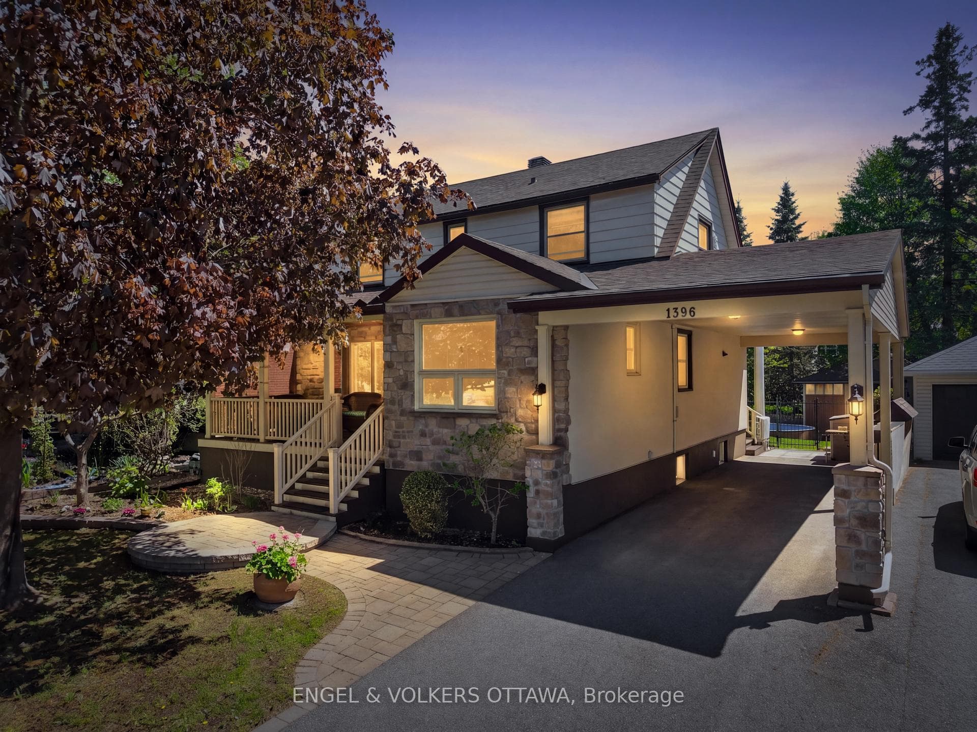 1396 Micmac Street, Alta Vista and Area, ON K1H 7N5